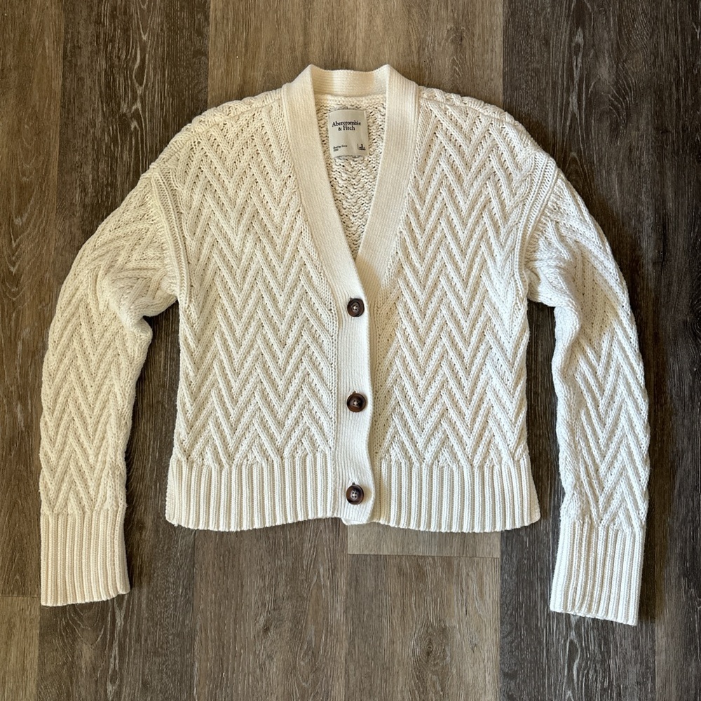Abercrombie & Fitch Knit Sweater